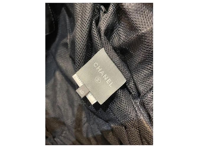 Timeless Chanel 07A Runway Utility-Jacke aus schwarzem Lammleder FR 40 - Ansicht 10