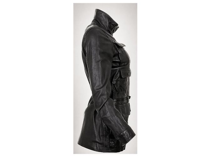 Timeless Chanel 07A Runway Utility-Jacke aus schwarzem Lammleder FR 40 - Ansicht 2