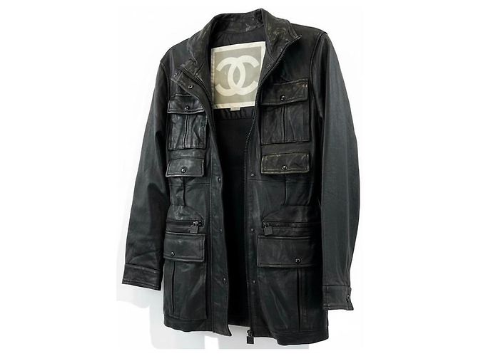 Timeless Chanel 07A Runway Utility-Jacke aus schwarzem Lammleder FR 40 - Ansicht 9