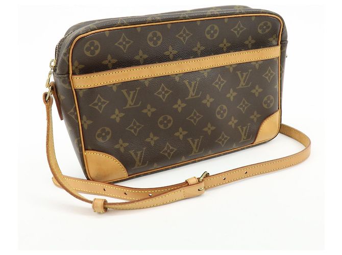 Louis Vuitton Trocadero Monogram Canvas 30 Marrom - vista 4