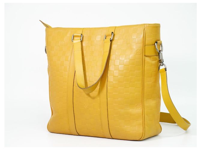 Louis Vuitton Tadao Damier Infini Leather MM Amarelo - vista 2