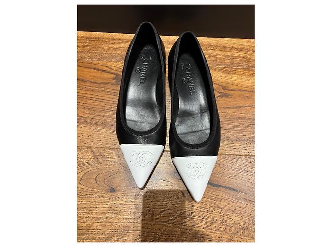 Chanel Ballerine Black & White con punta a contrasto Nero Bianco - vista 7