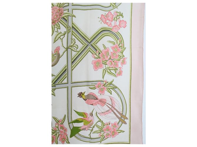 Hermès Carré Caraïbe en soie - Rose Marron Blanc Vert - vue 5