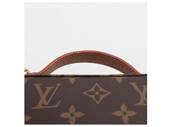 Louis Vuitton Utility Monogram Canvas medium Marrom - vista 6
