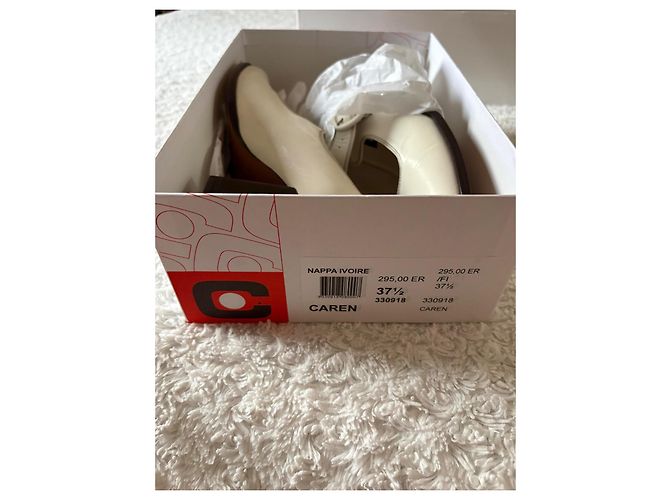 Carel Mary Jane Schuhe aus cremeweißem Leder Aus weiß - Ansicht 7