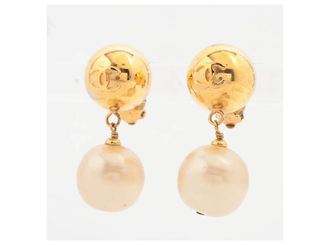 Pendientes de aro Chanel CC Ball Drop de metal con perlas artificiales y cristales medium Dorado - vista 3