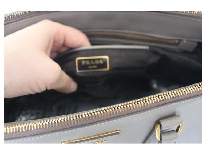 Bolso de mano Prada Saffiano Cuero Gris - vista 12