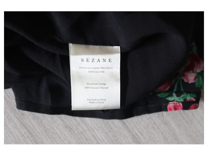 Justine Sézane langes Seidenkleid - Schwarz mit Blumenprints Pink Mehrfarben Grün - Ansicht 10