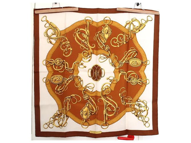 Hermès Carré 90 seta marrone bianco oro D'oro - vista 2