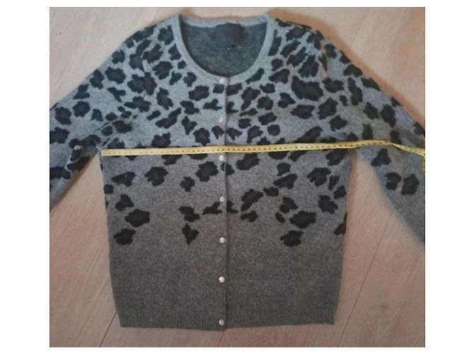 Autre Marque Cardigã com estampa de leopardo cinza - vista 3