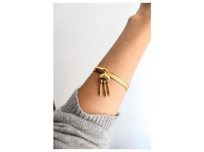 Hermès bracciale modello Charm Mall in metallo dorato con profilo in lucertola camel D'oro - vista 7
