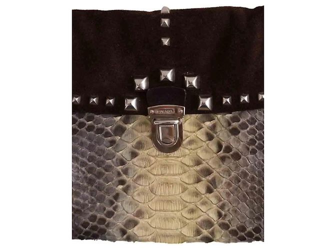 Mini mala Prada castanha em couro exótico Marrom - vista 2