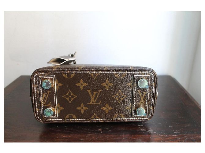 Louis Vuitton Sac à Main Lock It BB Monogram Marron - vue 13