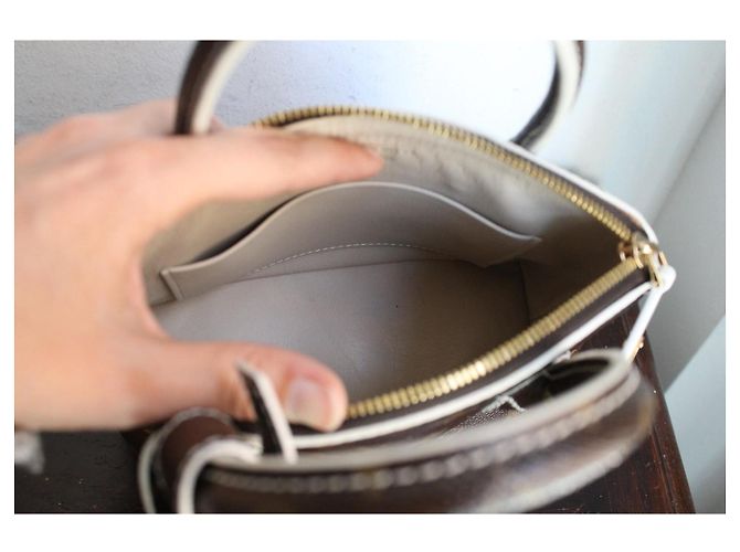 Louis Vuitton Sac à Main Lock It BB Monogram Marron - vue 15