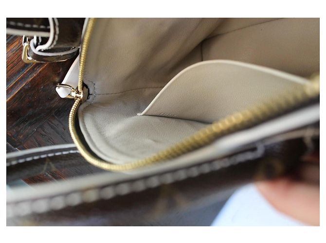 Louis Vuitton Sac à Main Lock It BB Monogram Marron - vue 16