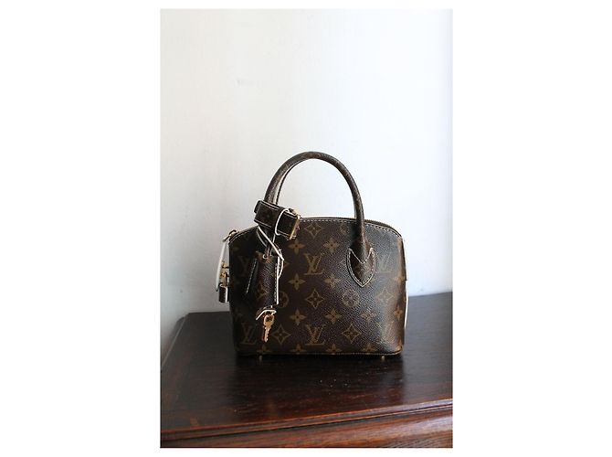 Louis Vuitton Sac à Main Lock It BB Monogram Marron - vue 6