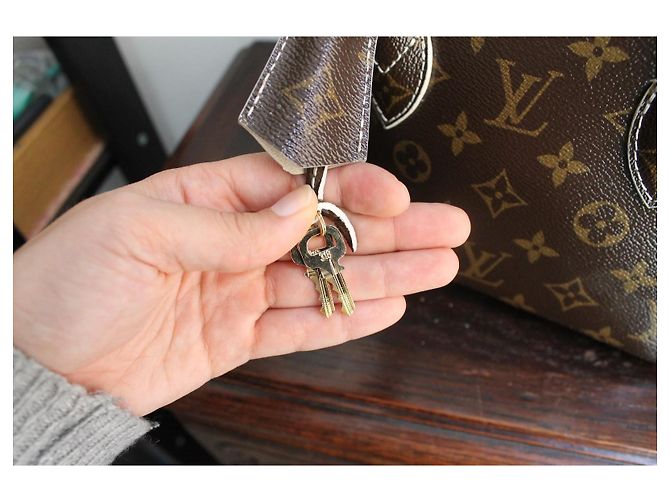 Louis Vuitton Sac à Main Lock It BB Monogram Marron - vue 8