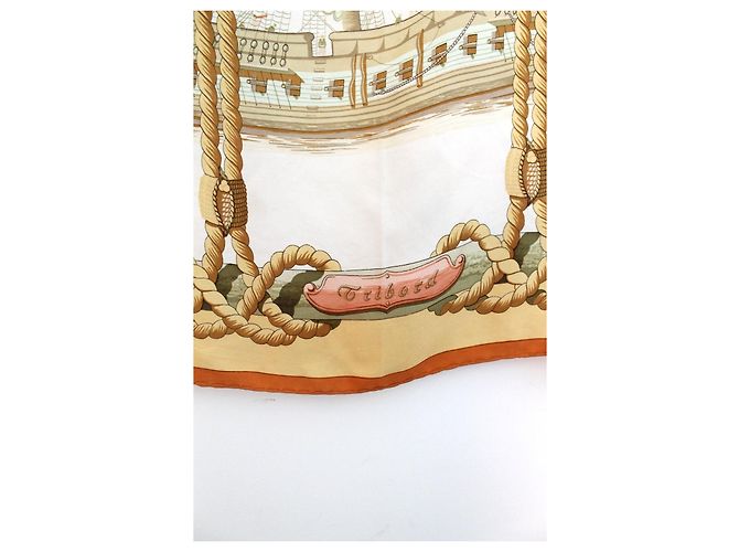 Hermès Tribord Seidentuch Schal 90cm - Weiß, Rosa, Gelb Braun Pink Beige - Ansicht 2