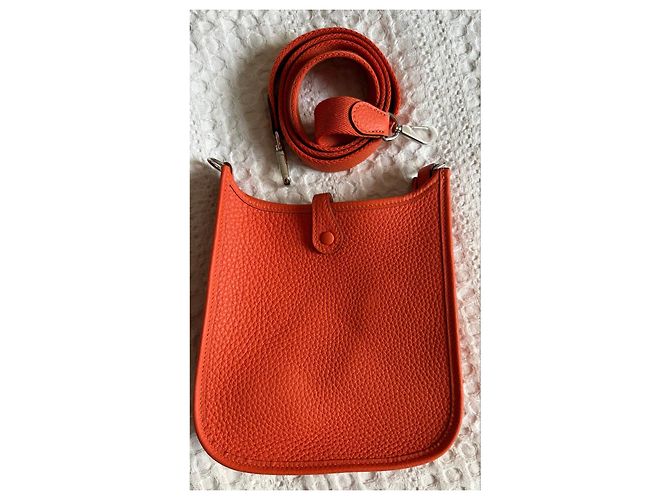 Borsa Hermès Mini Evelyne TPM Arancione - vista 3