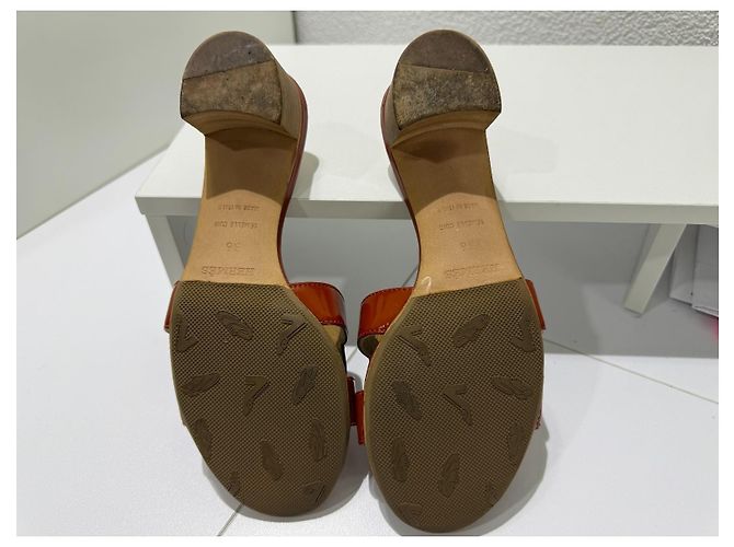 Mules Hermès Oasis in Pelle Verniciata Marrone, Taglia 36 - vista 10