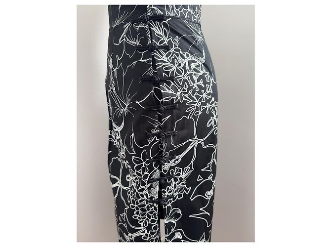 Miu Miu Midi-Rock mit schwarzem Blumenprint Weiß - Ansicht 5