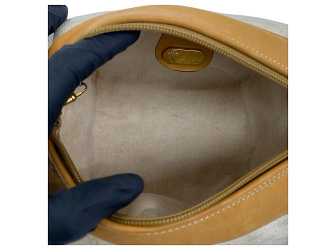 GUCCI Vintage Micro GG Schultertasche/Pouch aus Leder - Ansicht 9