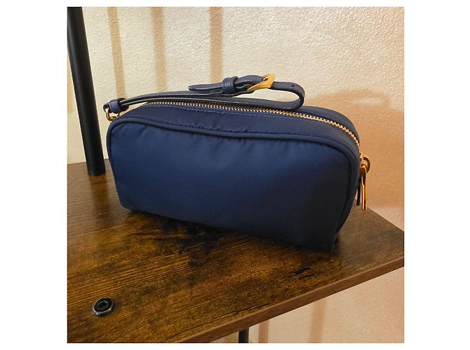 Bolsa de pulso Prada em nylon azul - vista 11
