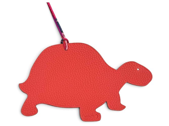 Hermès Petit H GM Red Navy Leather Turtle Bag Charm Rosso Blu navy - vista 3