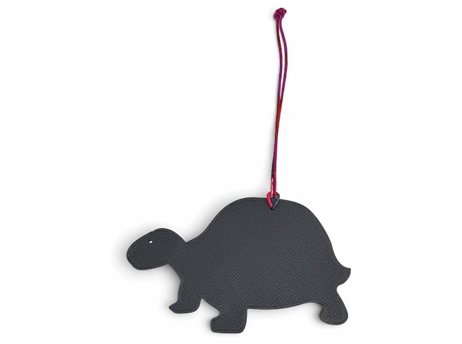 Hermès Petit H GM Red Navy Leather Turtle Bag Charm Rosso Blu navy - vista 4