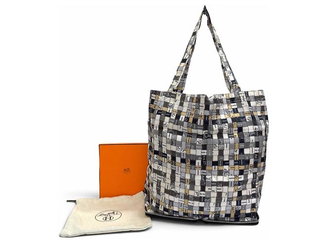 Hermès Bolso Tote HERMES Silky Pop Bolduc Check Leather Buffle Skipper Negro - vista 2