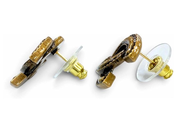 Boucles d'oreilles puces Chanel A24K Metal Coco Mark Doré - vue 3