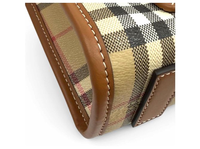 Mini mala tote Freya em pele com padrão Nova Check Burberry Marrom Bege - vista 6