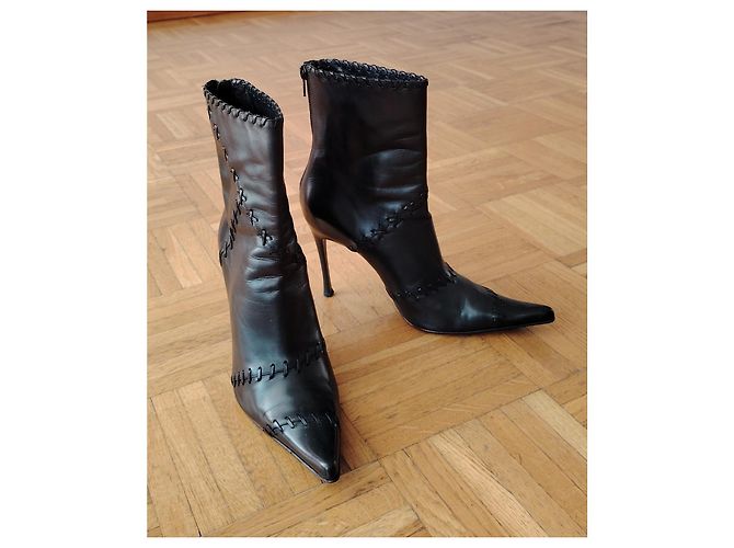 Casadei Botines de Piel Negro Punta Afilada - vista 8