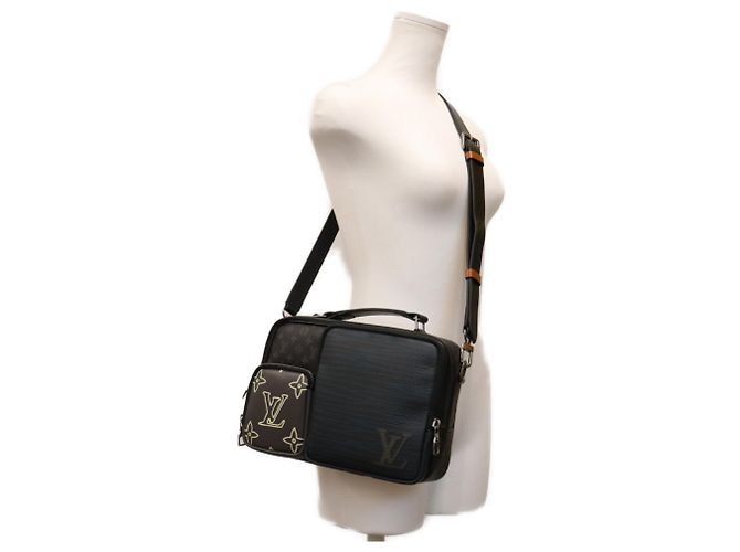 Louis Vuitton Monogram Eclipse Messenger Schultertasche Schwarz - Ansicht 11