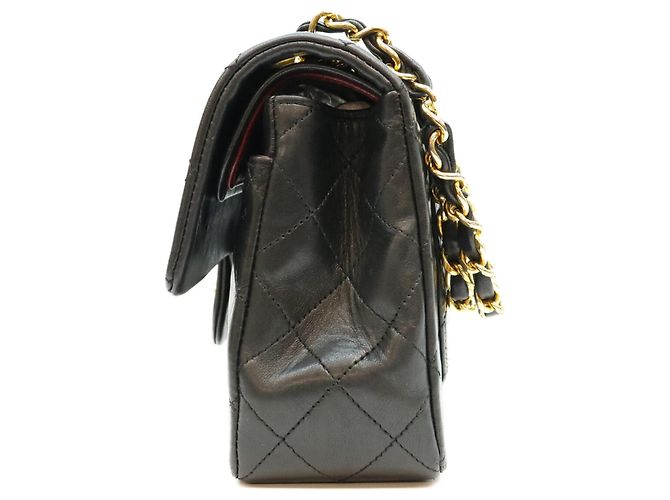 Borsa a tracolla Chanel in pelle d'agnello matelassé nera Nero - vista 2