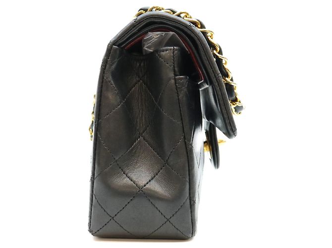 Borsa a tracolla Chanel in pelle d'agnello matelassé nera Nero - vista 4