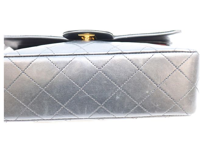 Borsa a tracolla Chanel in pelle d'agnello matelassé nera Nero - vista 6