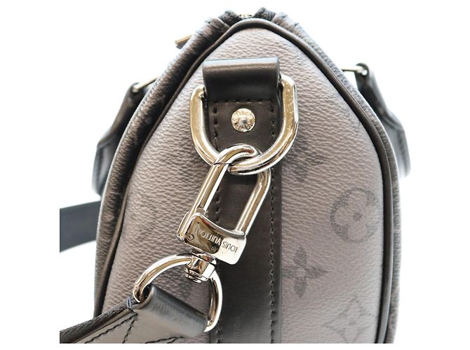 Louis Vuitton Monogram Eclipse Keepall Bandoulière 25 Boston Bag Black - view 8