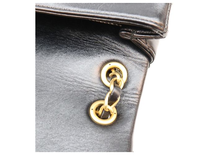 Timeless Borsa a tracolla Small Flap Chanel AS4459 in tweed nero e pelle di vitello - vista 9