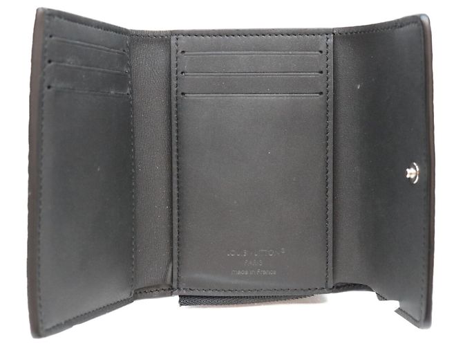 Louis Vuitton Black Taurillon Leather Tri-fold Wallet - view 5