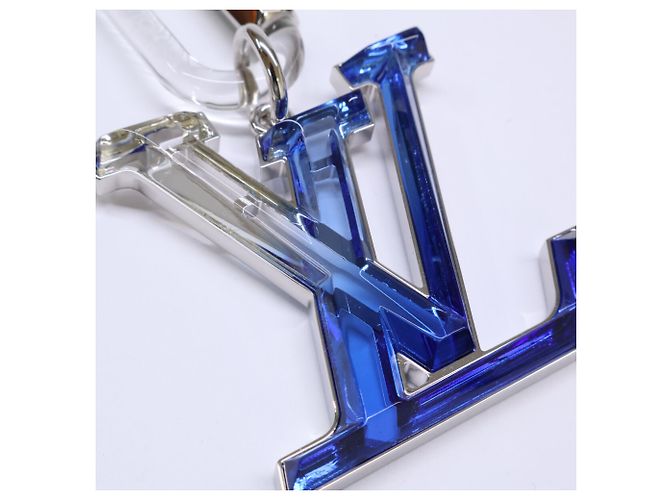 Louis Vuitton Bijou Sac LV Prism Keychain Silvery Blue - view 8