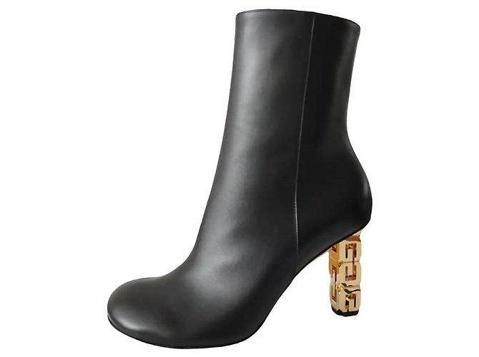 Bottines Givenchy G Cube en cuir noir avec talon logo doré - vue 3