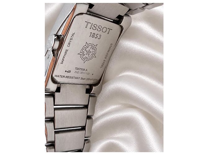 Reloj Tissot de acero inoxidable Negro Hardware de plata - vista 3