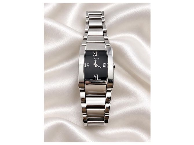 Reloj Tissot de acero inoxidable Negro Hardware de plata - vista 4