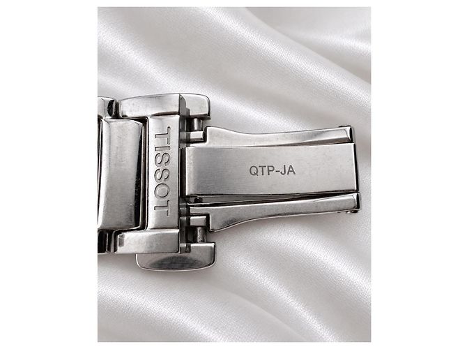 Reloj Tissot de acero inoxidable Negro Hardware de plata - vista 5
