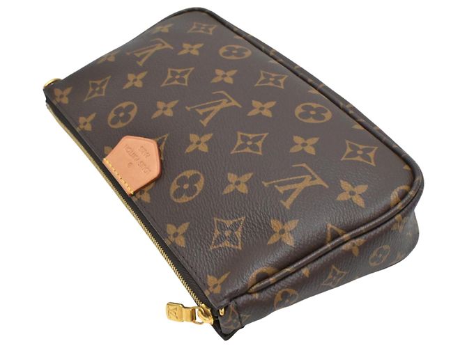 Louis Vuitton Multi Pochette Accessoires Pouch Marrom Caqui - vista 4