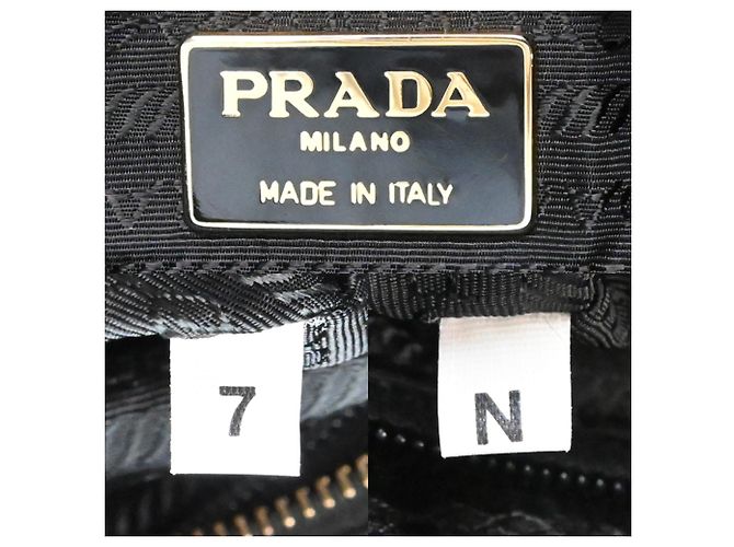 Prada Schultertasche mit Kette Schwarz - Ansicht 8