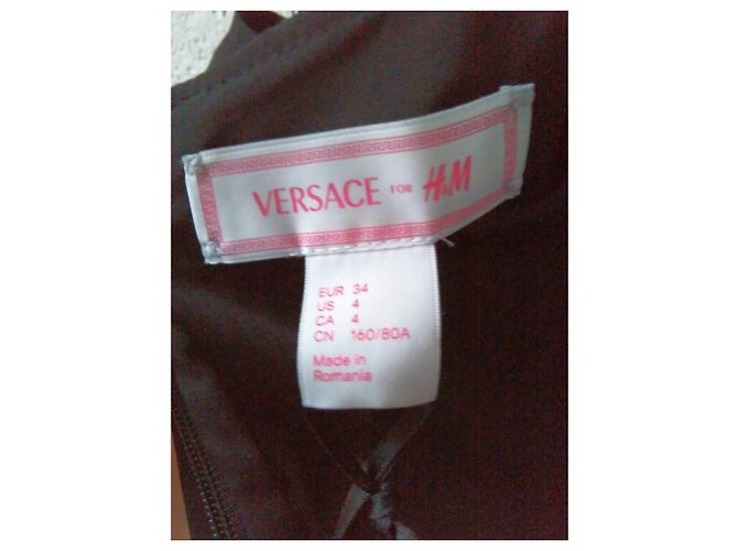 Versace For H&M Mini abito in cady nero Versace per H&M con bottoni dorati - vista 2