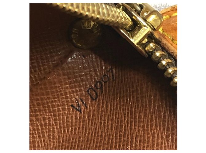 Bolso de hombro Louis Vuitton Monogram Druot Castaño - vista 17