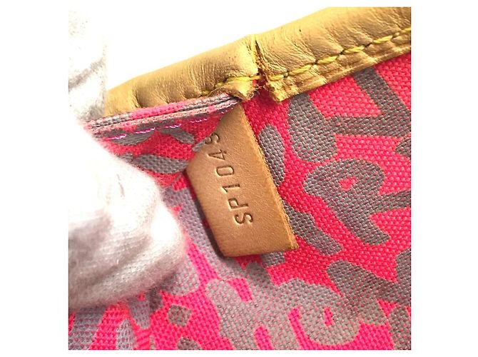 Saco Tote Louis Vuitton Monogram Graffiti Neverfull GM Rosa - vista 9